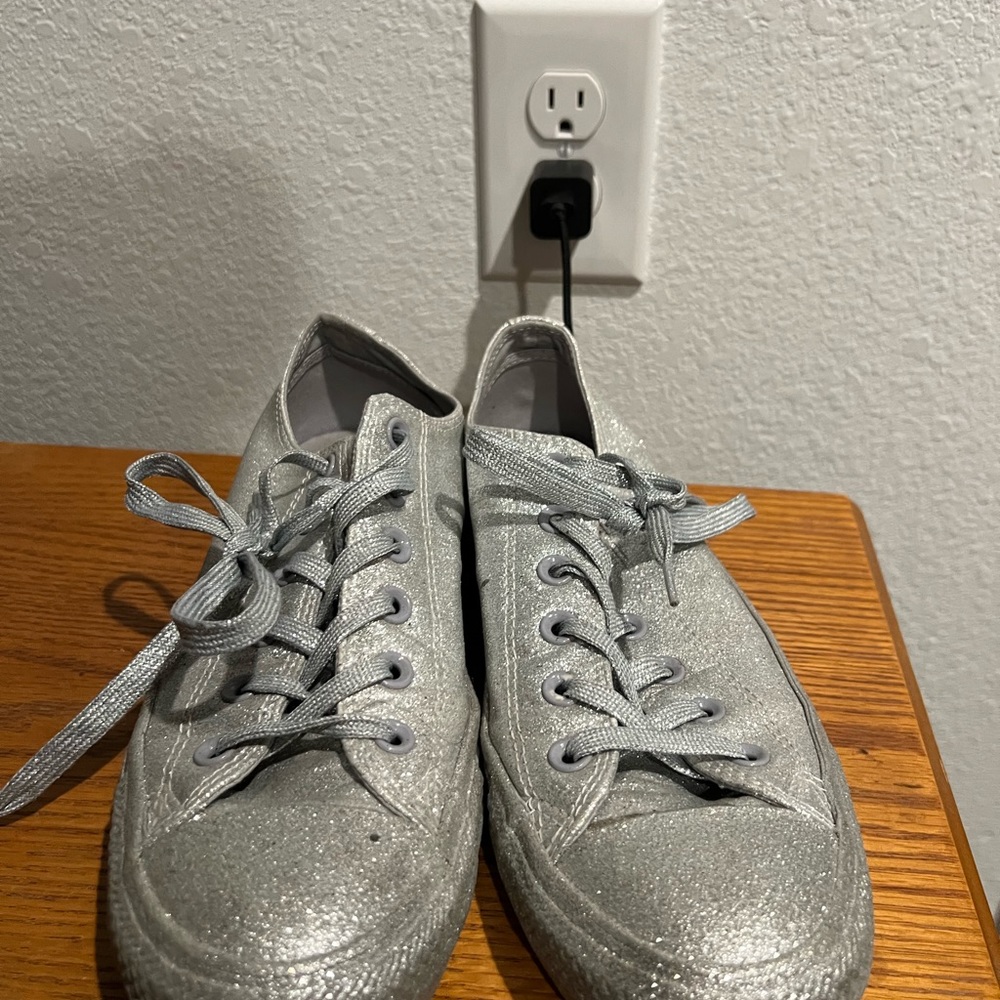 Silver Converse - image 3